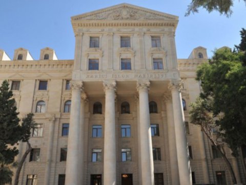 Rəsmi Bakı Fransaya çağırış etdi