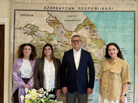 Xəzər İbrahim azərbaycanlı gənclərlə görüşdü
