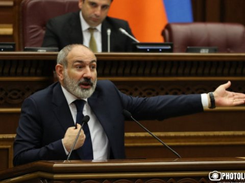 Paşinyan etirazçılara II Qareginlə Köçəryanın rəhbərlik etdiyini söylədi