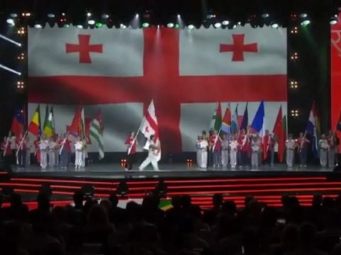 BRICS Oyunlarının açılışında Gürcüstan bayrağı nə gəzir? 