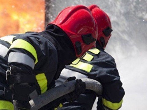 Sumqayıtda yaşayış binasında yanğın