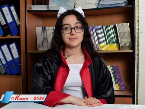 700 bal toplayan Zərifənin FOTOSU