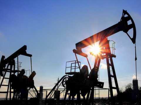 Neftimizin qiyməti 84 dolları ötdü