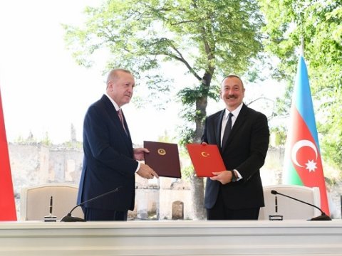 Münasibətlərimizi sarsılmaz etmək birinci vəzifəmizdir - SƏFİR