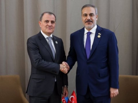 Ceyhun Bayramov Hakan Fidanla müzakirə apardı 