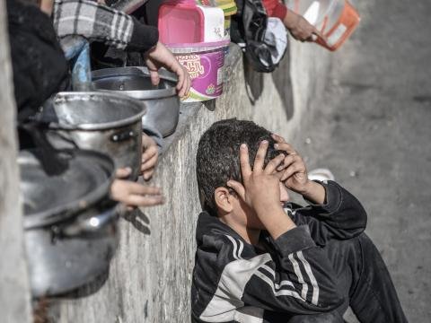 Qəzzada insanlıq dramı - 3 mindən çox uşaq aclıqdan ölür