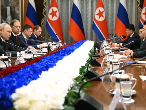 Putin Şimali Koreya liderinə nələr hədiyyə etdi...