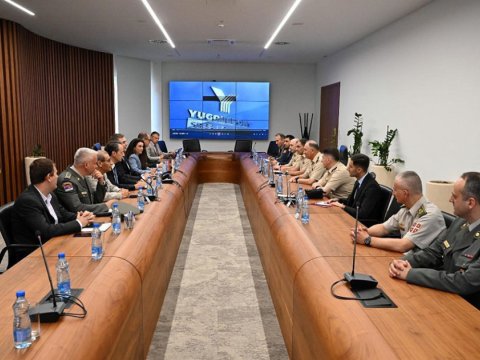 Kərim Vəliyev Serbiya şirkətinin məhsulları ilə tanış oldu