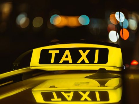 Taksi fəaliyyəti üçün icazə alanların sayı 6 mini ötüb