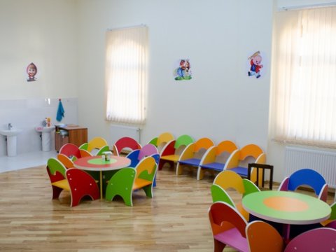 Uşaq bağçasında 105 min manatlıq YEYİNTİ