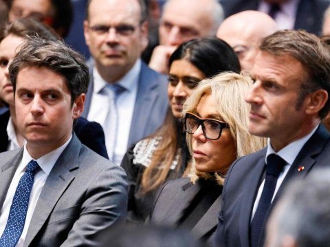 Makron ən yaxın adamını İTİRDİ