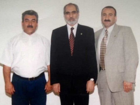 Bir şəklin tarixçəsi: Elçibəyin sürücüsü və mühafizəçisi ilə son FOTOSU