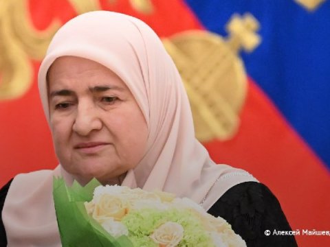 Avropa İttifaqı 14-cü paketdə Kadırovun anasına sanksiya tətbiq edib