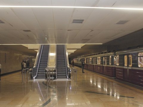 Metroda qatarların hərəkət qrafiki dəyişdirilir