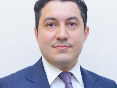 Ədliyyə naziri özünə yeni müşavir təyin etdi