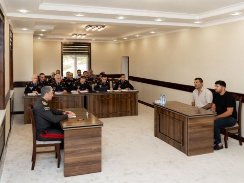 Vilayət Eyvazov Oğuzda vətəndaşları qəbul edib, sıra baxışı keçirib - FOTO