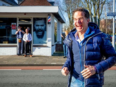 Pianoçu, velosiped həvəskarı, orta məktəb müəllimi - Yeni NATO baş katibi KİMDİR?