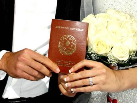 Nikah yaşının bir il azaldılması icazəsi ləğv edilir
