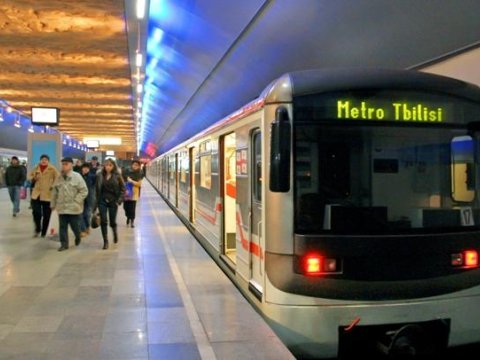 Tiflis metropolitenində vaqonlar tam yenilənəcək