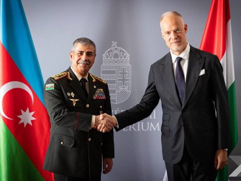 Zakir Həsənov macar həmkarı ilə görüşdü 