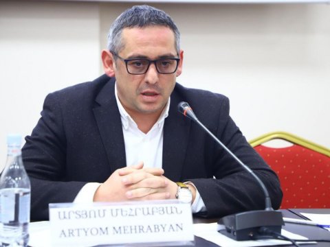 Paşinyan 6 ay əvvəl təyin etdiyi məmuru işdən çıxardı 