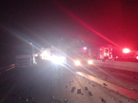 Magistral yolda TIR yandı