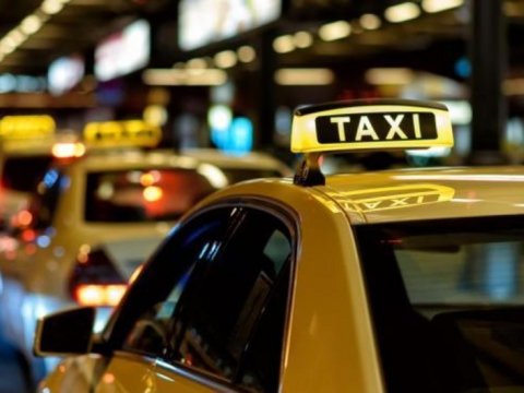 Taksilərlə bağlı yeni qaydalar QÜVVƏYƏ MİNDİ 