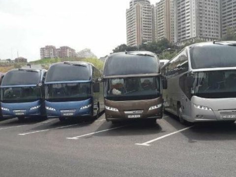 Sərnişin daşıyan avtobuslar üçün rəng tələbi qüvvəyə mindi