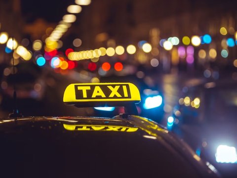 Bu avtomobillər taksi xidmətindən ÇIXARILDI