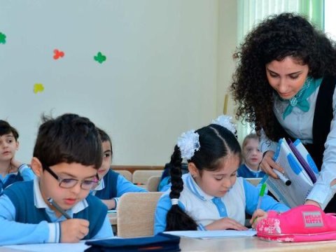 Kollec təhsillilər niyə müəllim işləyə bilməz? - Ekspertdən nazirin fikrinə REAKSİYA