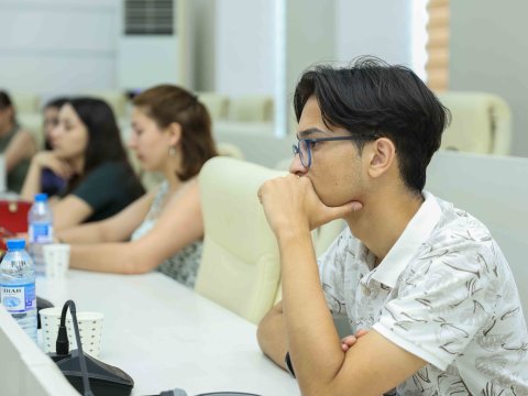 UNEC-də 100-dən çox abituriyentə dəstək göstərilib - FOTO