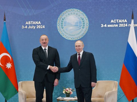 İlham Əliyev Putinlə görüşdü - FOTO