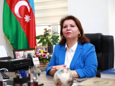“Bir parça daş vətəndir...”