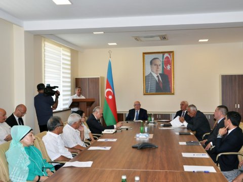 Pirallahı Rayon Ağsaqqallar Şurasının hesabat konfransı - FOTO