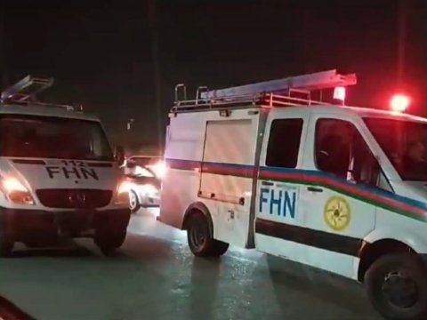 Bakı-Sumqayıt yolunda intihar etmək istəyən şəxs xilas edildi- VİDEO