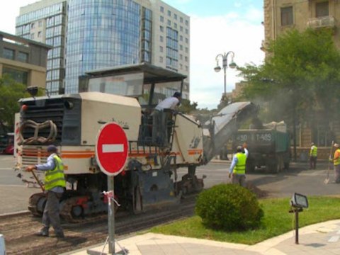 Mikayıl Müşfiq küçəsi BAĞLANDI