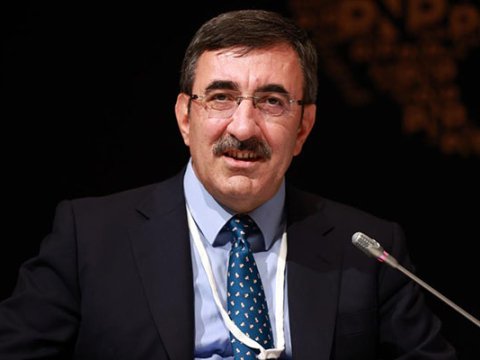 Türkiyənin vitse-prezidenti Azərbaycana gəldi 