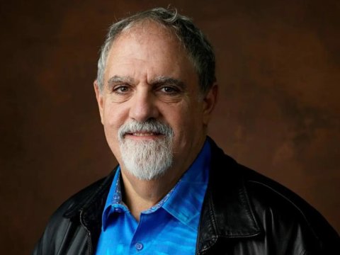 Məşhur filmin prodüseri dünyasını dəyişdi