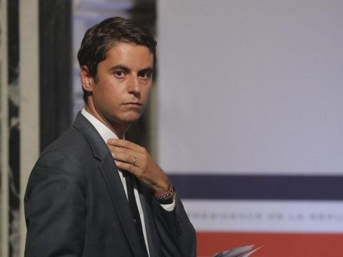 Fransanın Baş naziri istefa ərizəsini Makrona təqdim edəcək