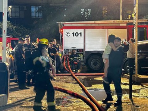 Bakıda yanğın - 24-ü uşaq olmaqla 60 nəfər təxliyə olunub