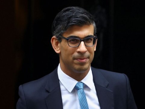 Keçmiş baş nazir seçki məğlubiyyətindən sonra 