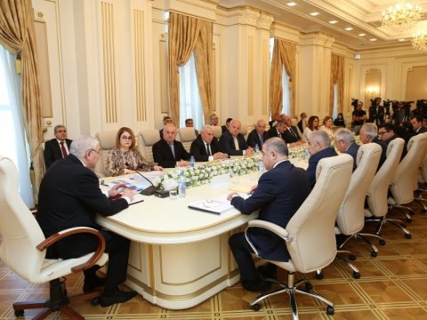 Daha 7 partiyanın səlahiyyətli nümayəndələri qeydə alındı