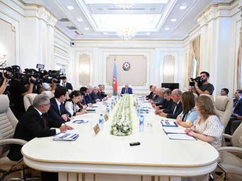 156 nəfər deputatlığa namizədliyini irəli sürüb