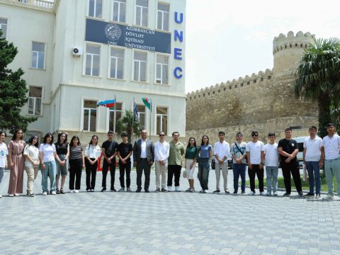 Qəbələli abituriyentlər UNEC-də olublar