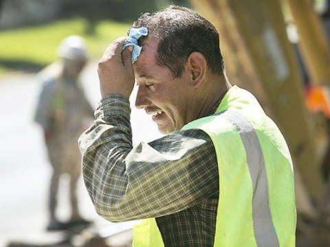 Baş Prokurorluq isti hava şəraiti ilə əlaqədar işəgötürənlərə müraciət etdi