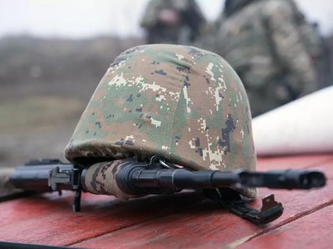 Ermənistanda hərbçilər qəzaya düşdülər: 2 ölü, 3 yaralı