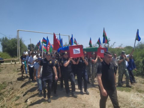 31 il əvvəl itkin düşən ana və övladının nəşinin qalıqları&nbsp;dəfn olunub