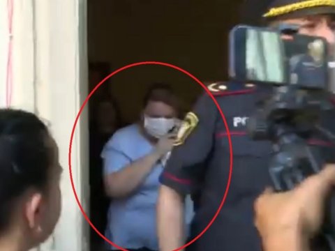 Bağçada uşağa şiddət göstərən tərbiyəçidən ETİRAF: "Etmişəm"