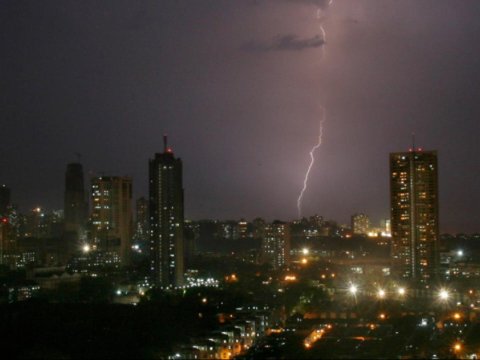 İldırım vurması nəticəsində 63 nəfər öldü&nbsp;