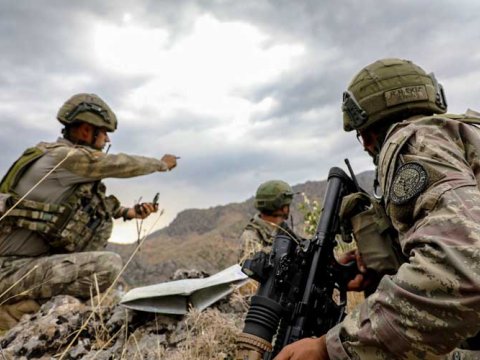 Türk&nbsp;ordusu daha&nbsp;4 terrorçunu MƏHV ETDİ
